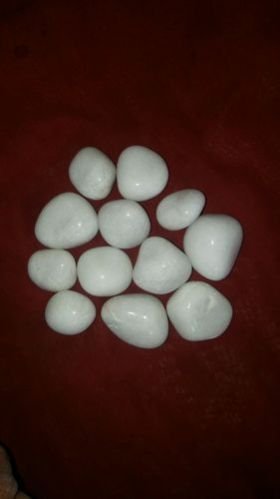 White Pebble Stones 02