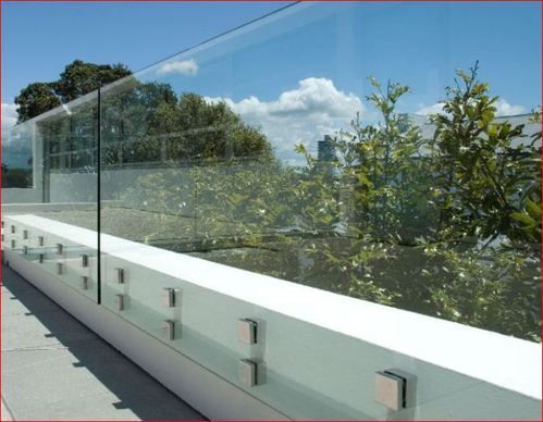 Glass Boundary Wall 02