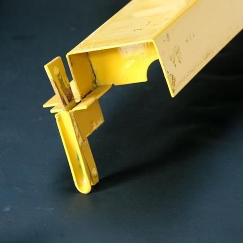 V Lock Return Transom