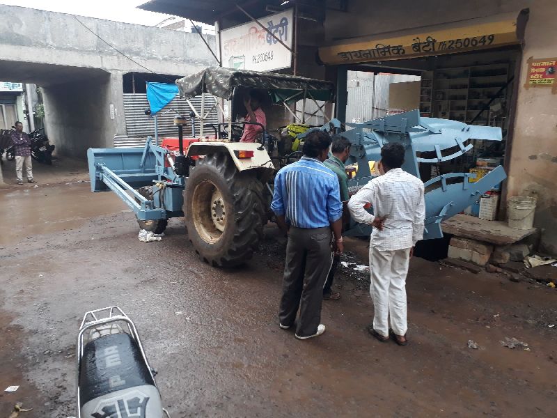 Tractor Front Dozer 05