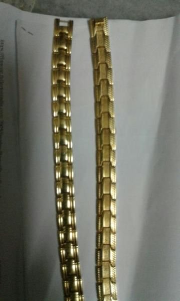Gold Bracelets 02