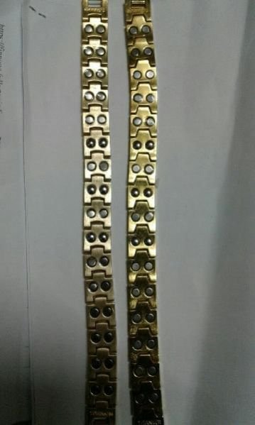 Gold Bracelets 04