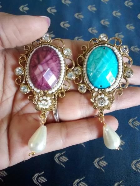 Costume Brooch 02