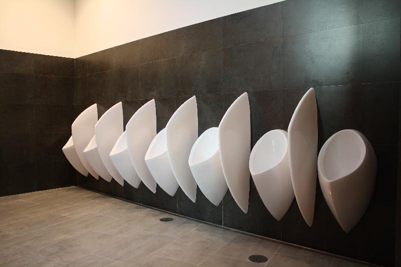 Mens Urinal 02
