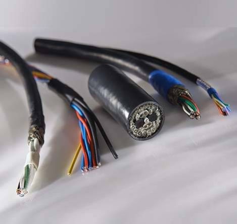 Electronic Cables and Connectors 04