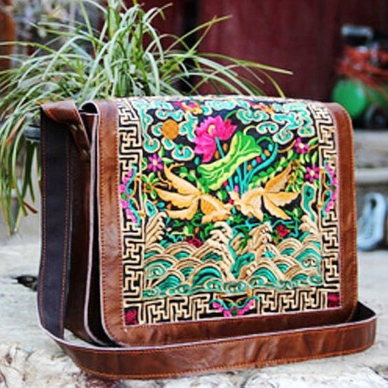 Handicraft Leather Bag 01