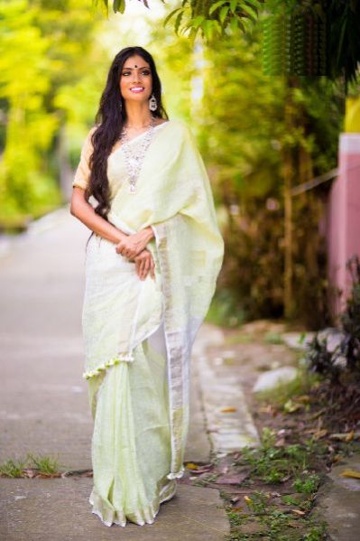 Linen Saree With Silver Zari Border 11