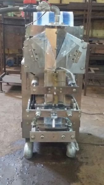 Pouch Packing Machine 03
