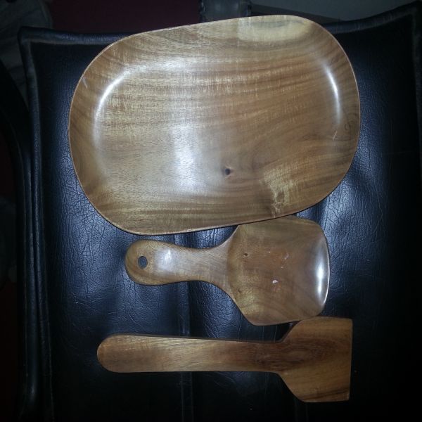 Wooden Crockery 02