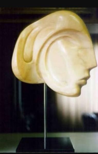 White Marble Sculpture 04