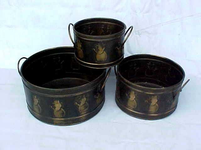 AVR-4022 Iron Planter