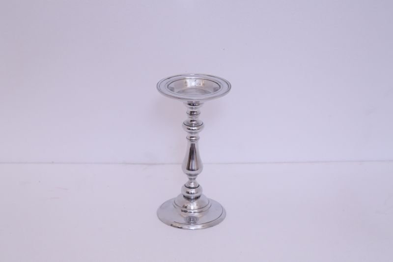 987A5488 Candle Stand