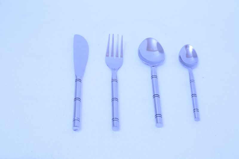 987A5639 Cutlery Set