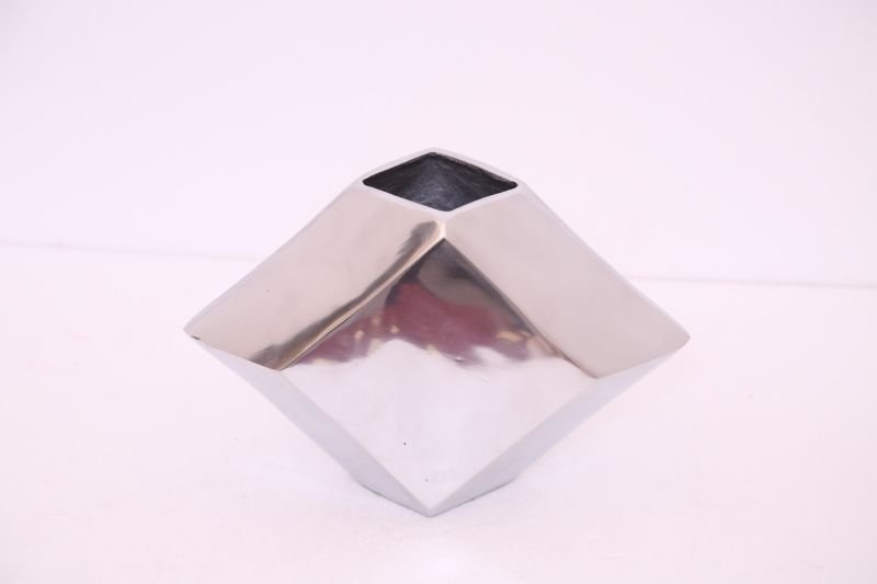 987A5682 Flower Vase