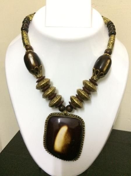 Handcrafted Necklace 05