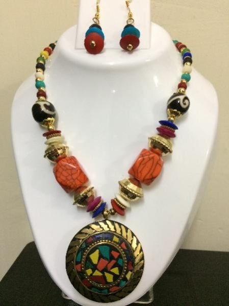 Handcrafted Necklace Set 06