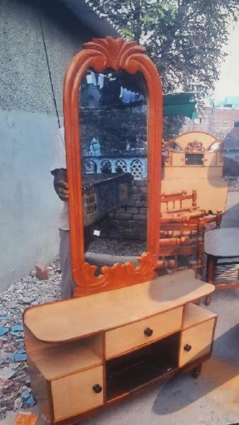 Wooden Dressing Table 05