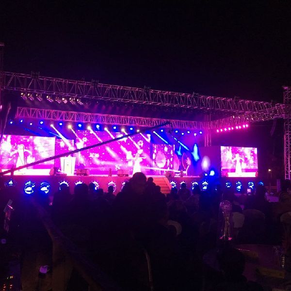 Business Meeting Arrangement 11