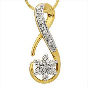 Gold Diamond Pendant 01