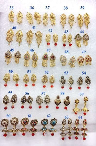 Imitation earrings 01