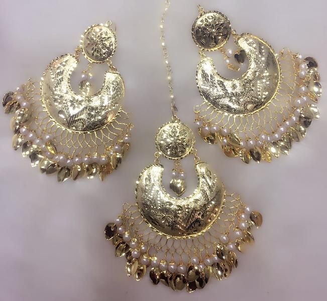 Fashion Earrings With Maang Tikka 04