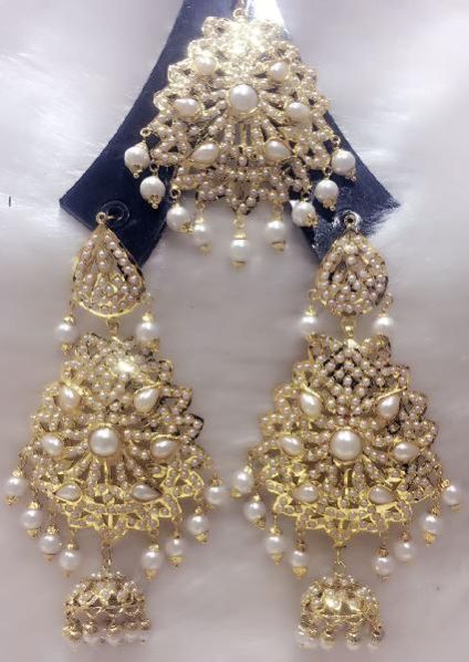 Fashion Earrings With Maang Tikka 08