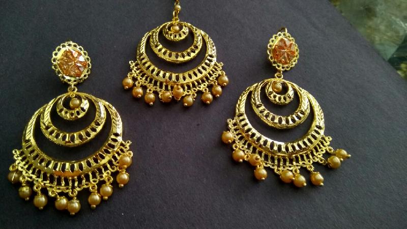 Fashion Earrings With Maang Tikka 14