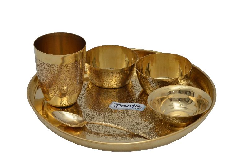 Brass Dinner Plate Set 02