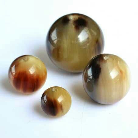 Horn Beads 01