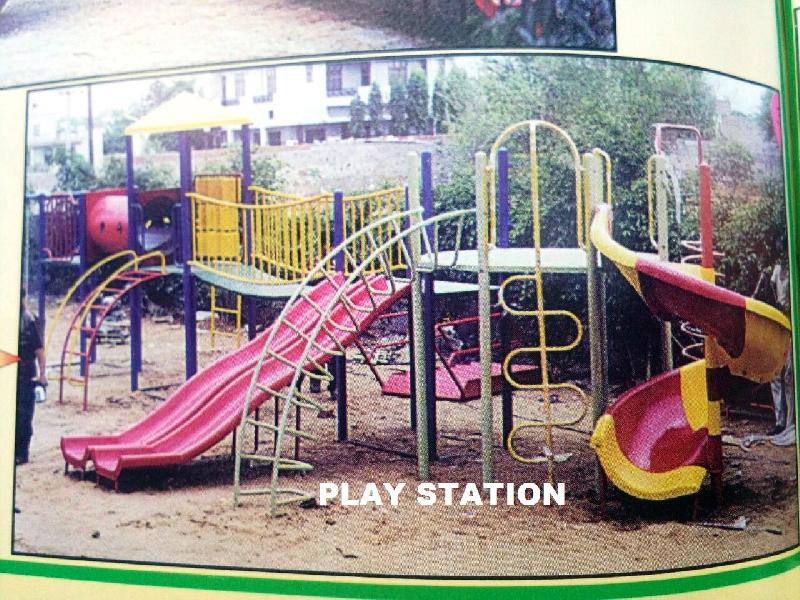 Multi Play Station 04