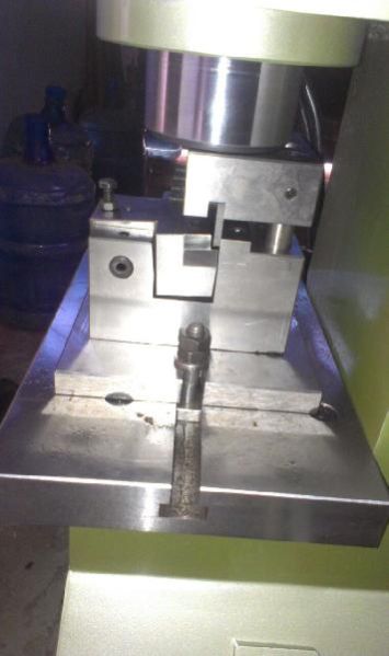Chain Hammering Machine 03