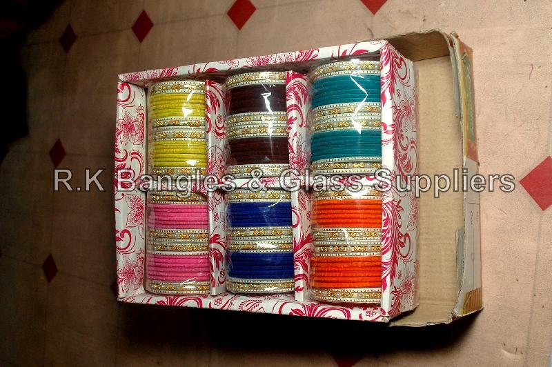 Designer Churi Set 18