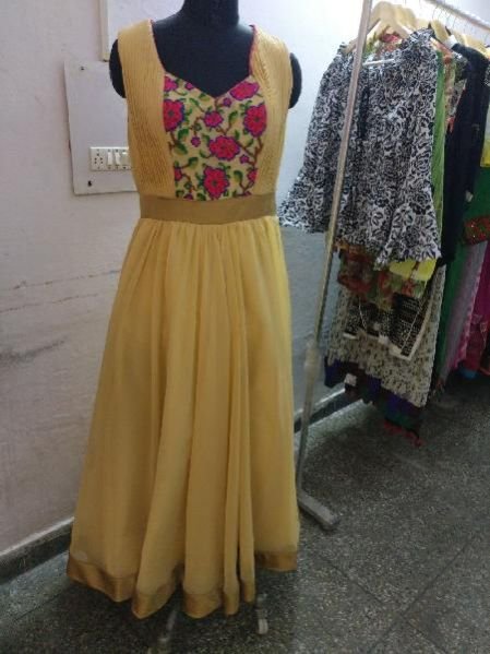 Ladies Gown 05