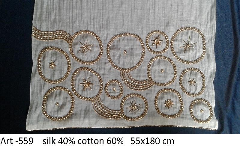 Embroidered Scarf 09