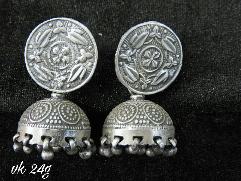 silver earing jewel
