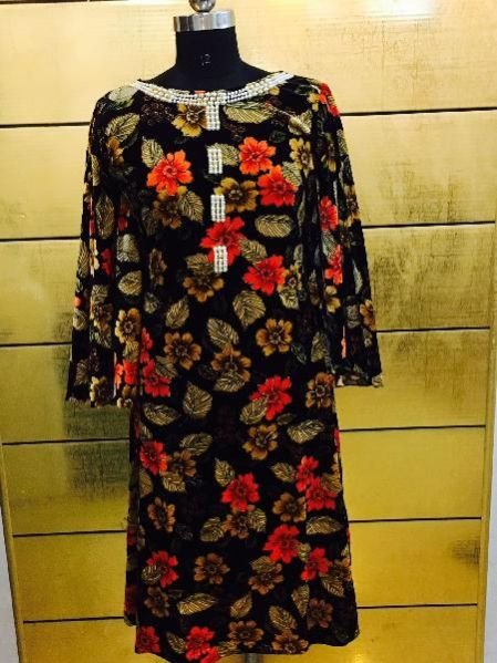 Ladies Woolen Kurti 04