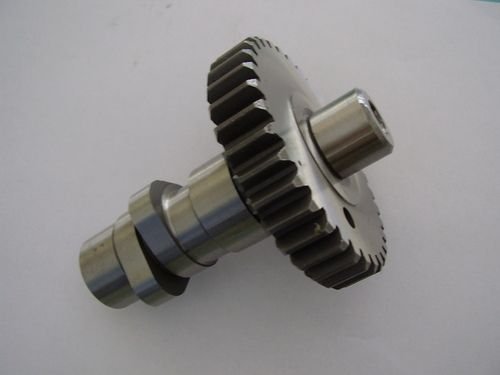 Car Engine Camshaft (241)