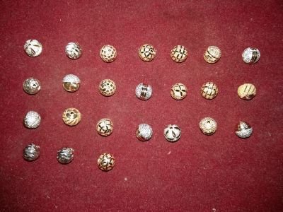 Gold Seamless Bead 01