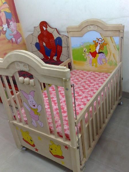 Baby Cot 06
