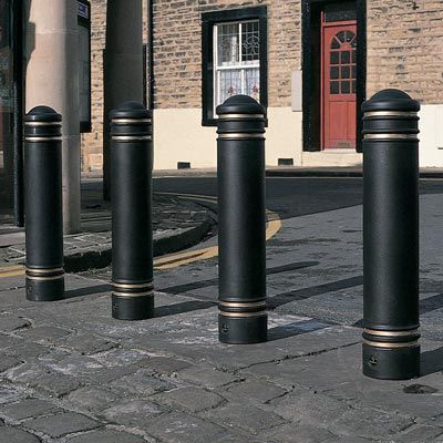 Security Bollard 02