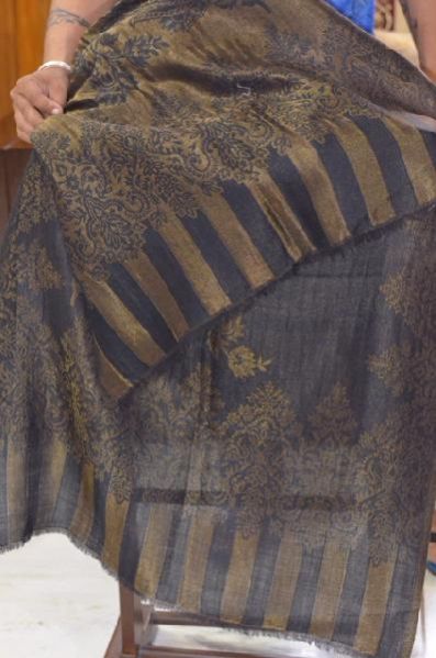 Embroidered Shawls 01