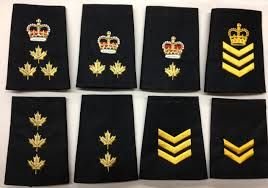 Military Epaulettes‎ 04