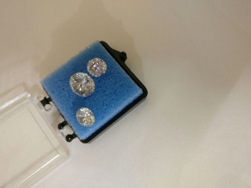 White Moissanite Diamond 07