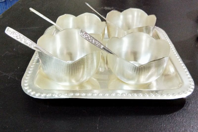 Silver Coated Four Bowl With Tray 02