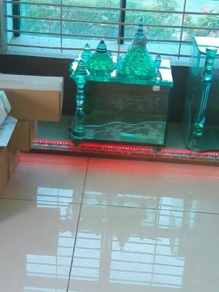 Designer Glass Temple 02