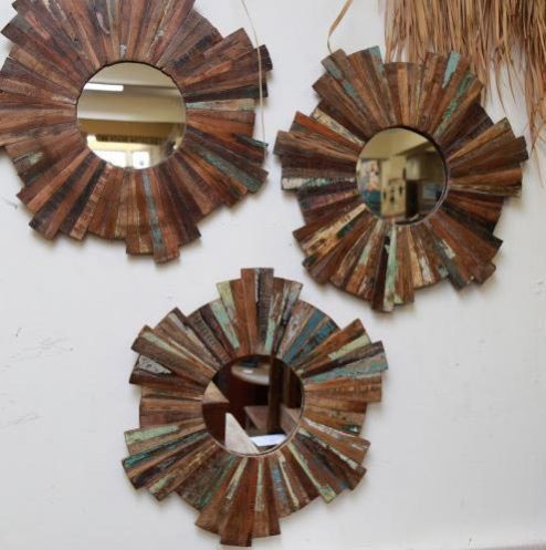 Reclaimed Wooden Mirror Frame 02