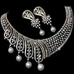 Ladies Jewellery 07