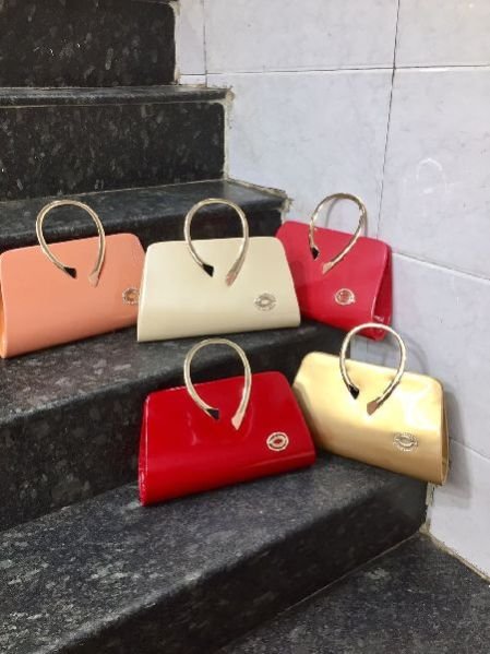 Lady Quinton Clutch 07