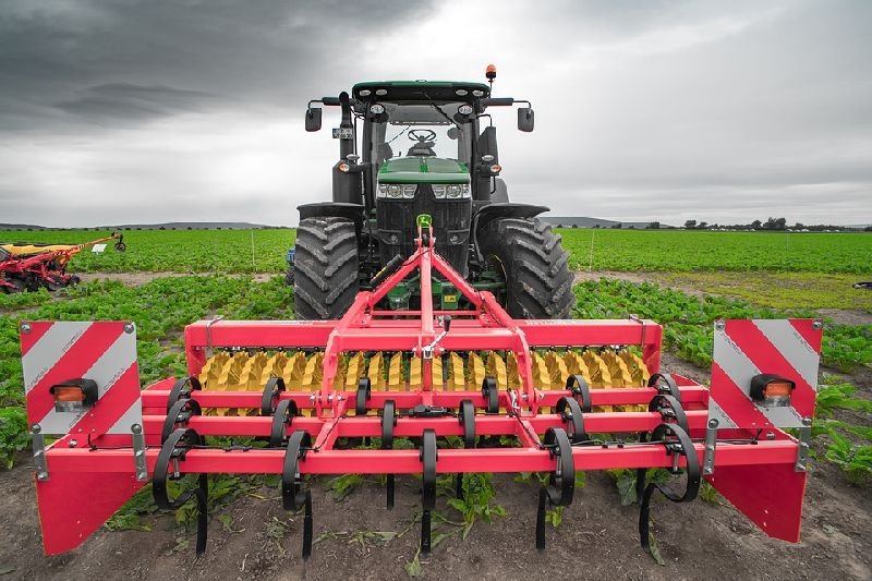 Tractor Cultivator 02