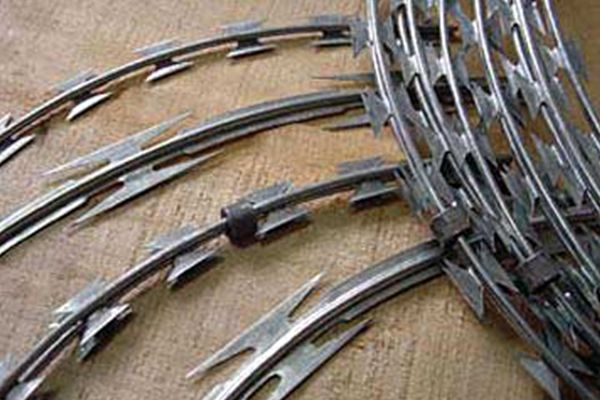 Razor Barbed Wire Fence 03